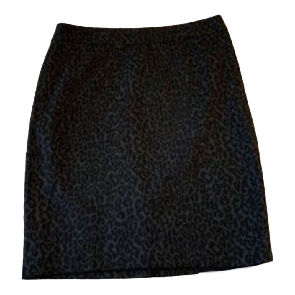 Ann Taylor LOFT Black Animal Print Skirt size 8